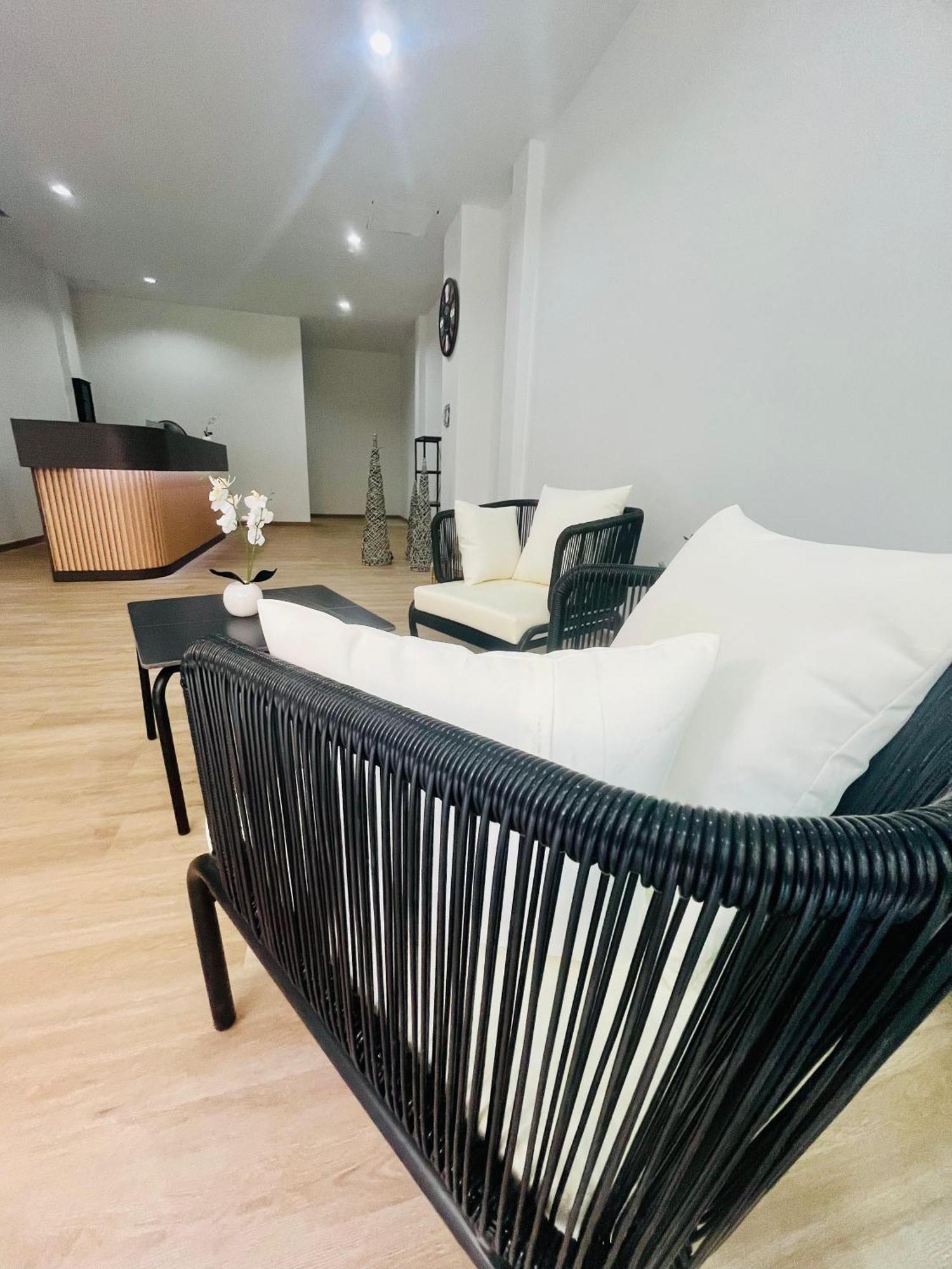 28 Boutique Hotel Patong Екстериор снимка