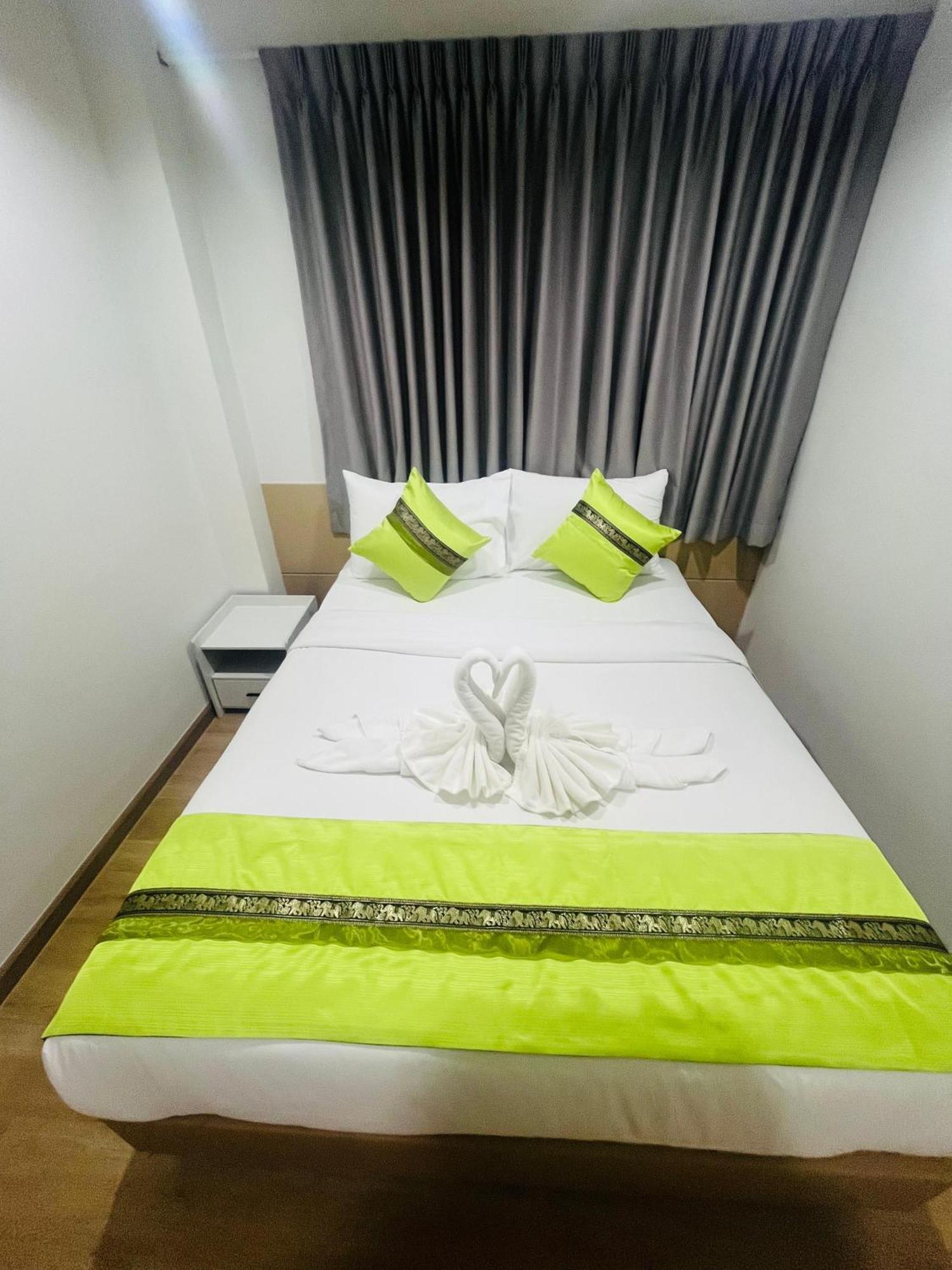 28 Boutique Hotel Patong Екстериор снимка